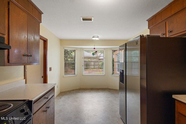 1026 Briarwood Drive, Jackson, MS 39211