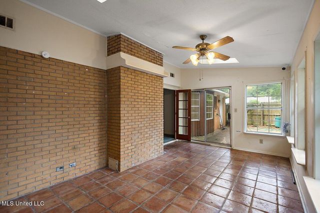 1026 Briarwood Drive, Jackson, MS 39211