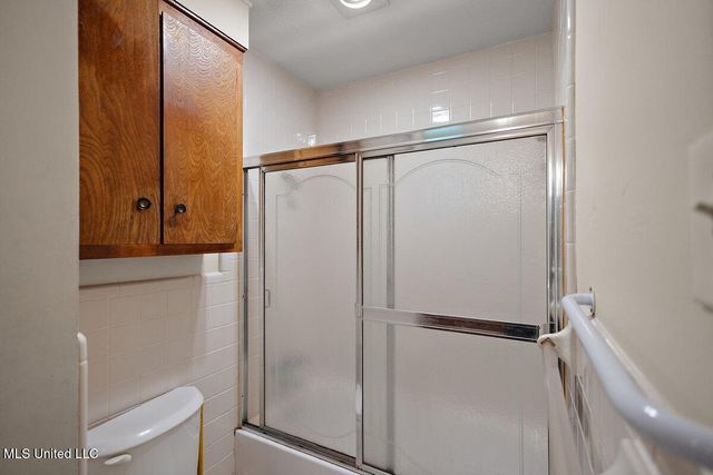 1026 Briarwood Drive, Jackson, MS 39211