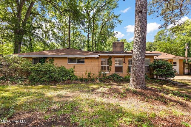 1026 Briarwood Drive, Jackson, MS 39211