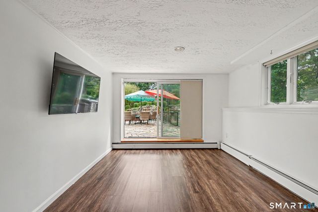 121 Parry Road, Stamford, CT 06907