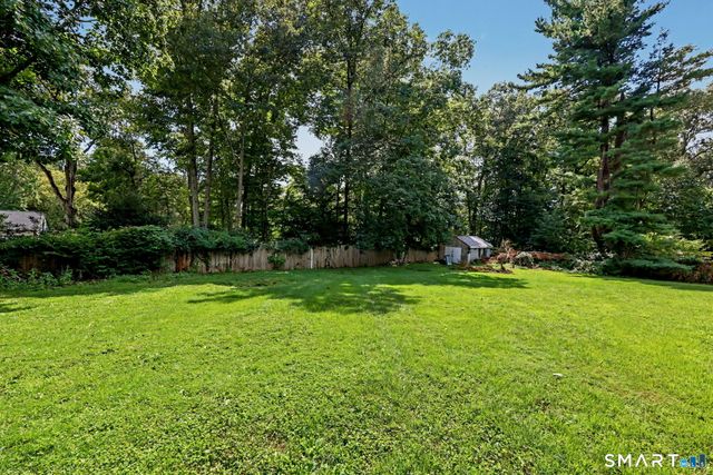 121 Parry Road, Stamford, CT 06907