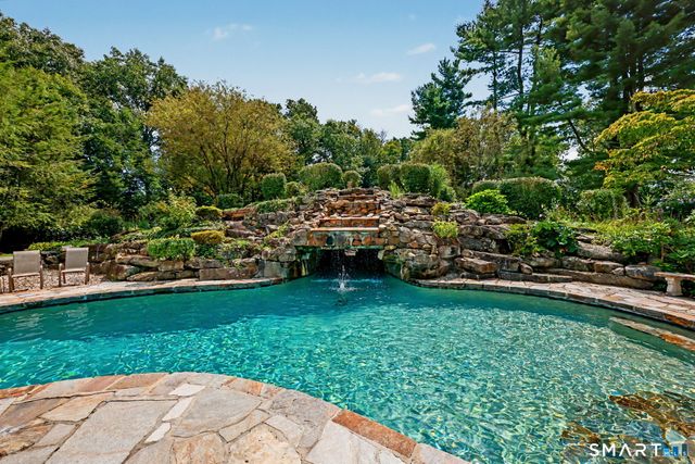 121 Parry Road, Stamford, CT 06907