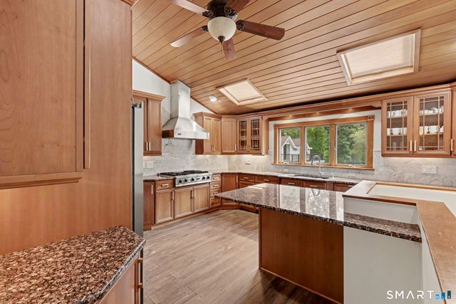 121 Parry Road, Stamford, CT 06907