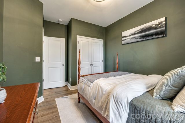 400 Simeon Drive, Charlotte, NC 28208