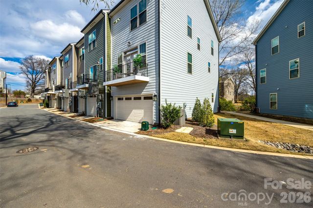 400 Simeon Drive, Charlotte, NC 28208