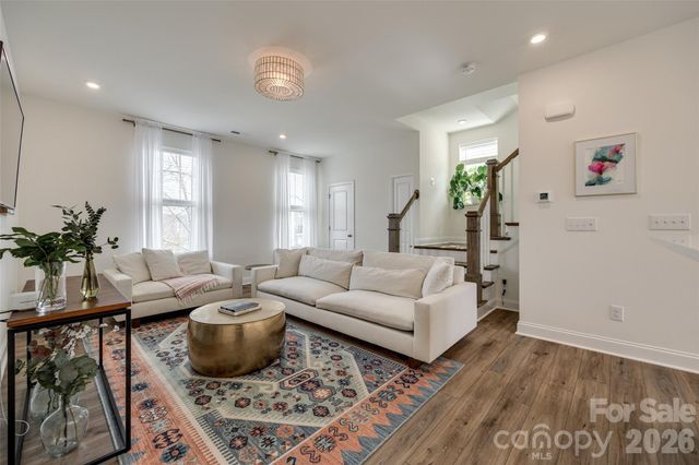 400 Simeon Drive, Charlotte, NC 28208