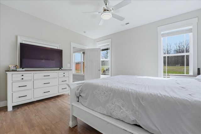 1637 Smartt Station Rd, Morrison, TN 37357