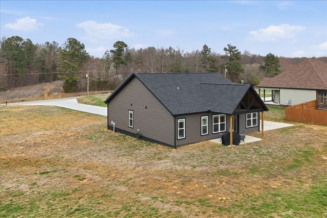 1637 Smartt Station Rd, Morrison, TN 37357