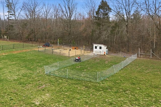 1637 Smartt Station Rd, Morrison, TN 37357