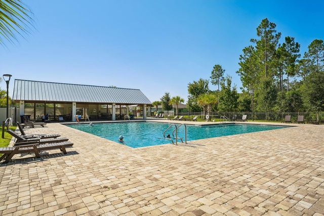 5 Rivertown Rd, Palm Coast, FL 32137