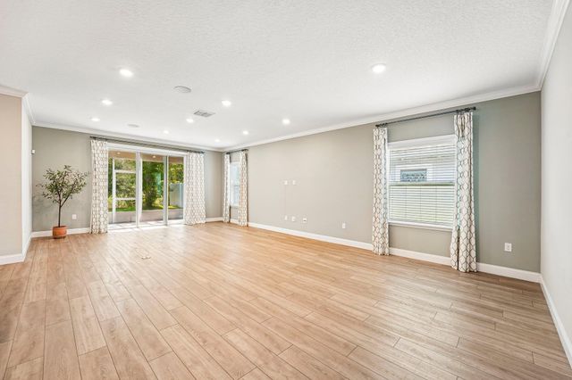 5 Rivertown Rd, Palm Coast, FL 32137