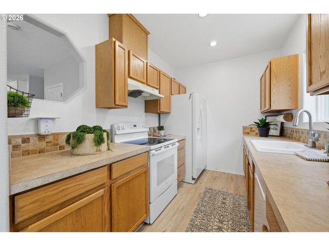 1120 ALYSSUM Ave, Forest Grove, OR 97116