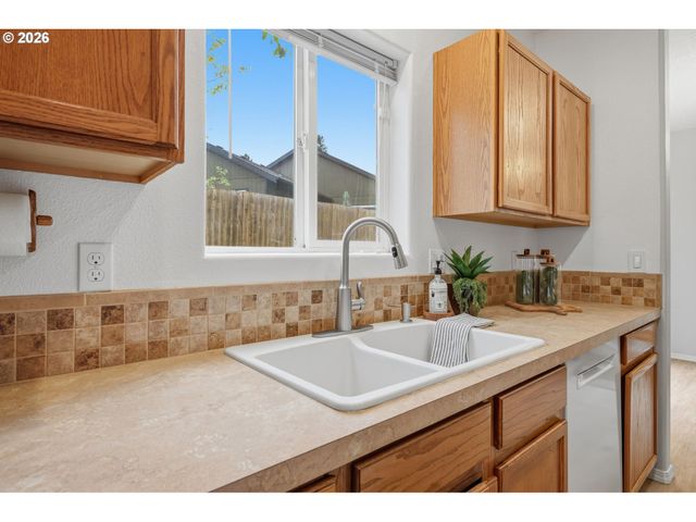 1120 ALYSSUM Ave, Forest Grove, OR 97116