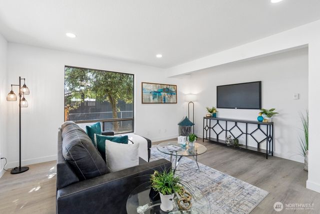 5016 N 43rd Street, Tacoma, WA 98407