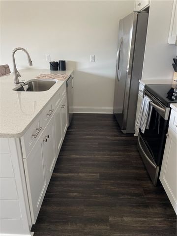 303 Hidden Harbor Way, Brunswick, GA 31525