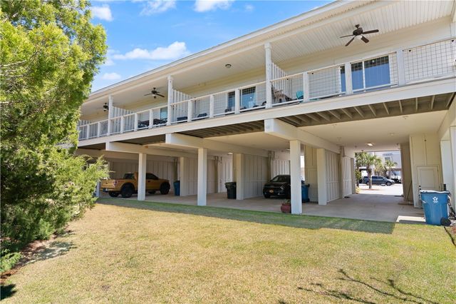 303 Hidden Harbor Way, Brunswick, GA 31525