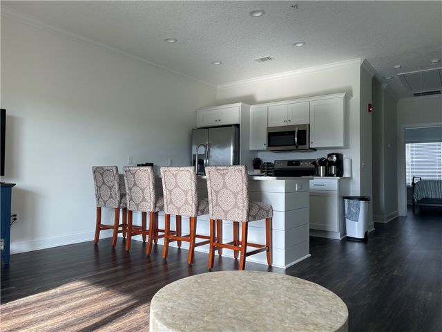 303 Hidden Harbor Way, Brunswick, GA 31525