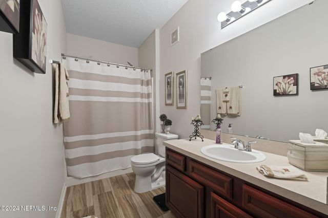 8218 GREEN PARROT Road, 105, Jacksonville, FL 32256
