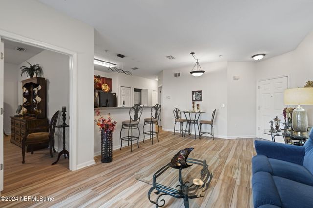 8218 GREEN PARROT Road, 105, Jacksonville, FL 32256