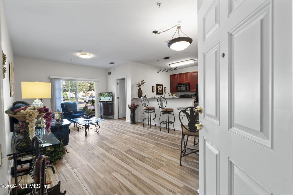 8218 GREEN PARROT Road, 105, Jacksonville, FL 32256