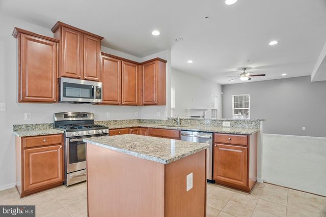 10472 PONDEROSA PINE AVE, Waldorf, MD 20603