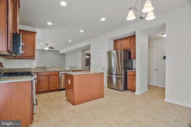 10472 PONDEROSA PINE AVE, Waldorf, MD 20603