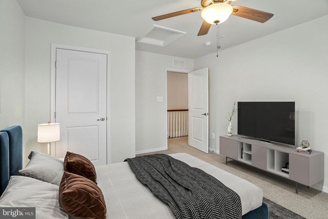 10472 PONDEROSA PINE AVE, Waldorf, MD 20603