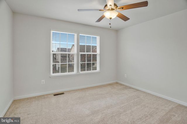 10472 PONDEROSA PINE AVE, Waldorf, MD 20603