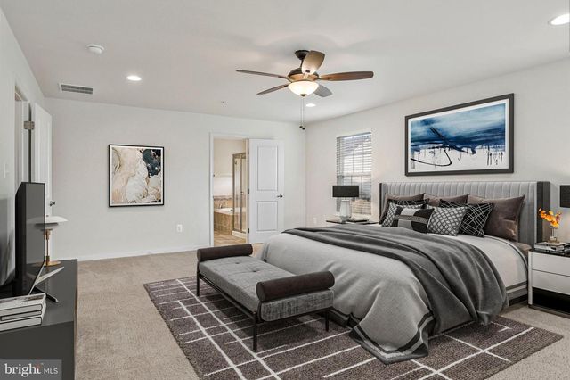 10472 PONDEROSA PINE AVE, Waldorf, MD 20603