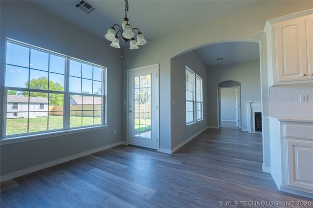 1019 E 146th Street S, Glenpool, OK 74033