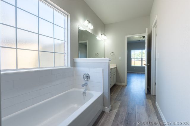 1019 E 146th Street S, Glenpool, OK 74033