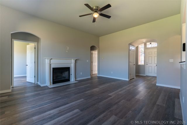 1019 E 146th Street S, Glenpool, OK 74033