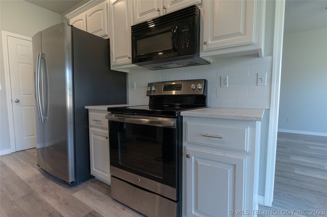 1019 E 146th Street S, Glenpool, OK 74033