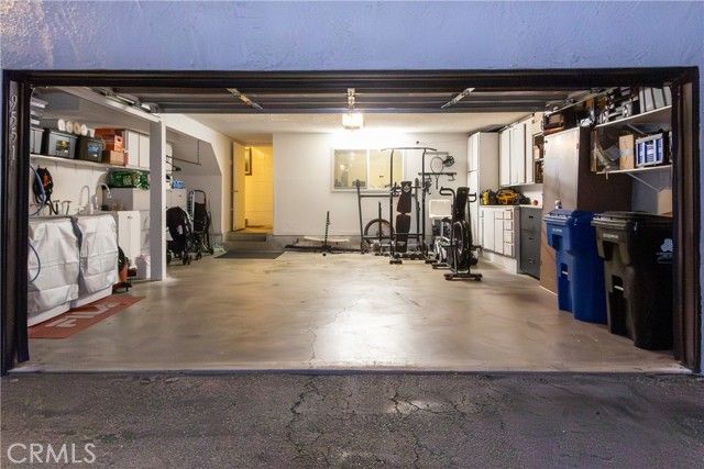 9551 Via Ricardo, Burbank, CA 91504