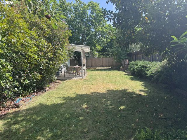730 ARCADIA Dr, Eugene, OR 97401