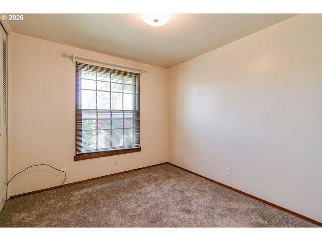 730 ARCADIA Dr, Eugene, OR 97401