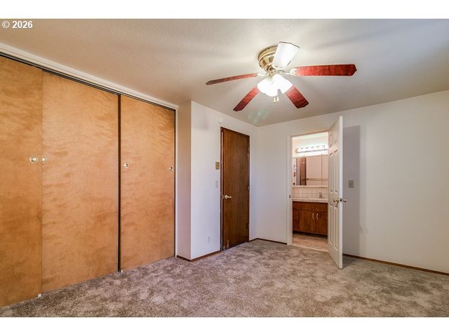 730 ARCADIA Dr, Eugene, OR 97401