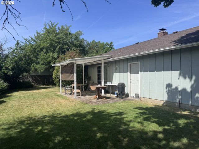 730 ARCADIA Dr, Eugene, OR 97401