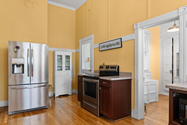 302 N 1st Street, Cameron, SC 29030