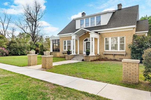 302 N 1st Street, Cameron, SC 29030