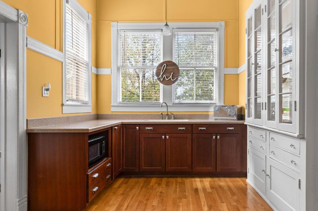 302 N 1st Street, Cameron, SC 29030