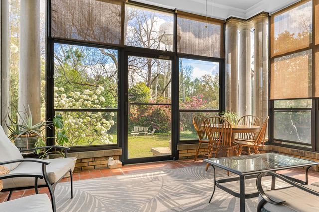 302 N 1st Street, Cameron, SC 29030