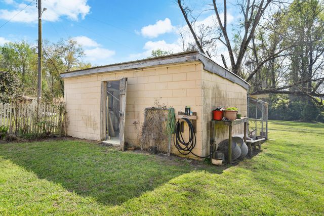 302 N 1st Street, Cameron, SC 29030