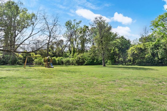 302 N 1st Street, Cameron, SC 29030