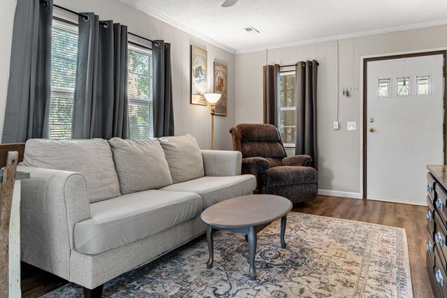 302 N 1st Street, Cameron, SC 29030