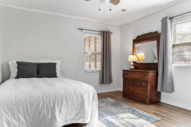 302 N 1st Street, Cameron, SC 29030