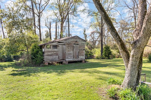 302 N 1st Street, Cameron, SC 29030