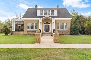 302 N 1st Street, Cameron, SC 29030