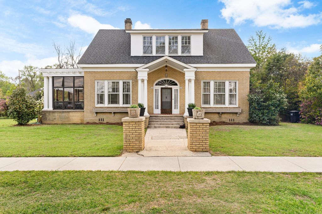 302 N 1st Street, Cameron, SC 29030